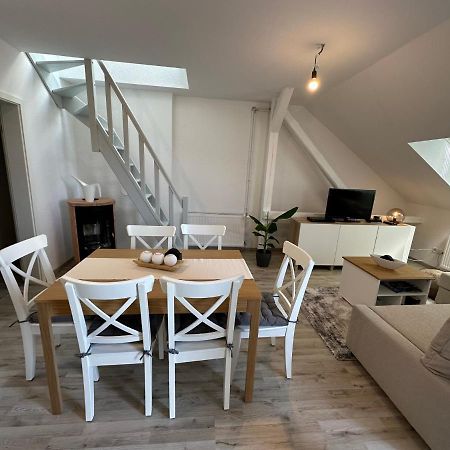 Gemuetliche Neurenovierte Dachgeschosswohnung إرفورت المظهر الخارجي الصورة
