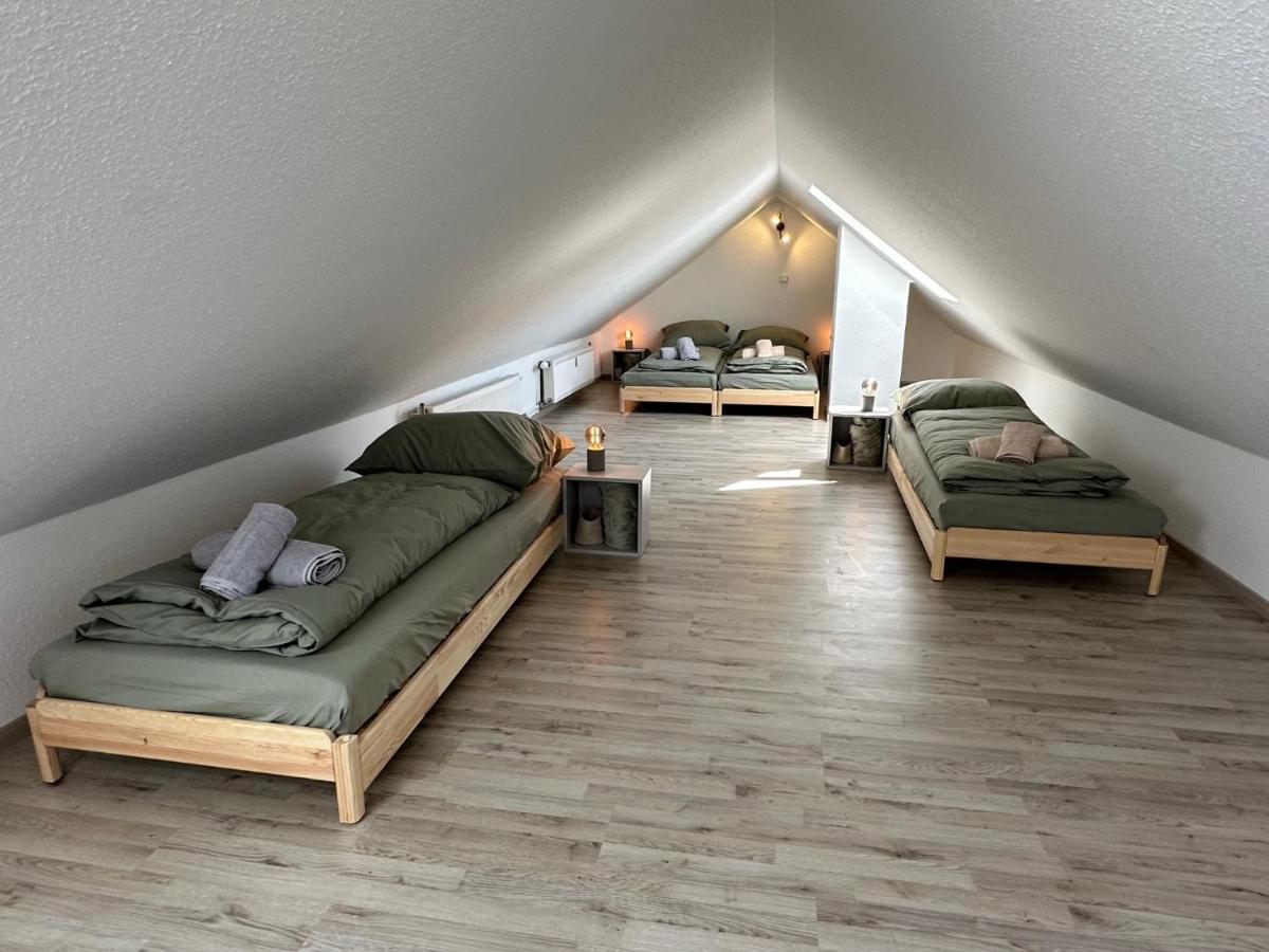 Gemuetliche Neurenovierte Dachgeschosswohnung إرفورت المظهر الخارجي الصورة