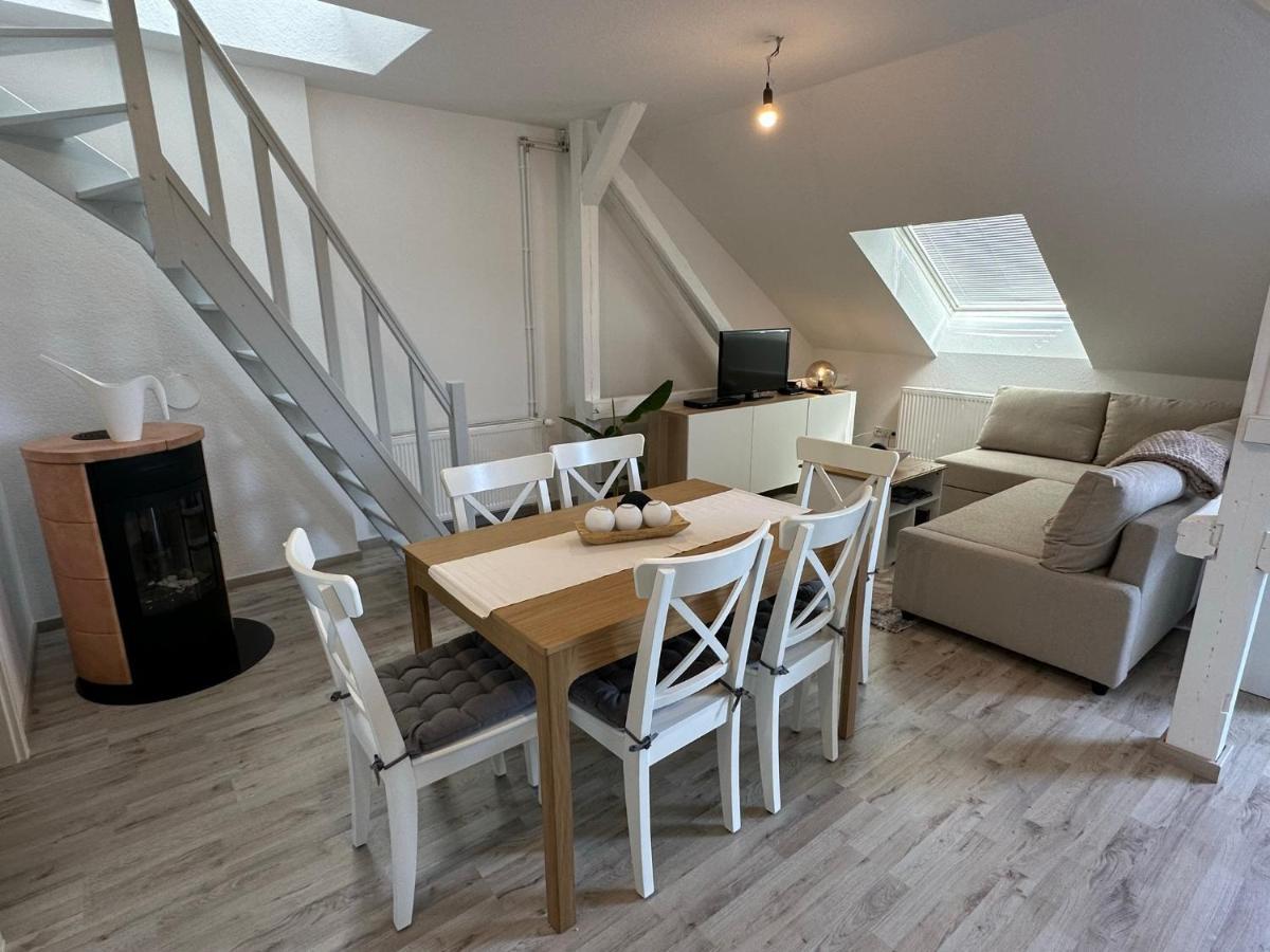 Gemuetliche Neurenovierte Dachgeschosswohnung إرفورت المظهر الخارجي الصورة